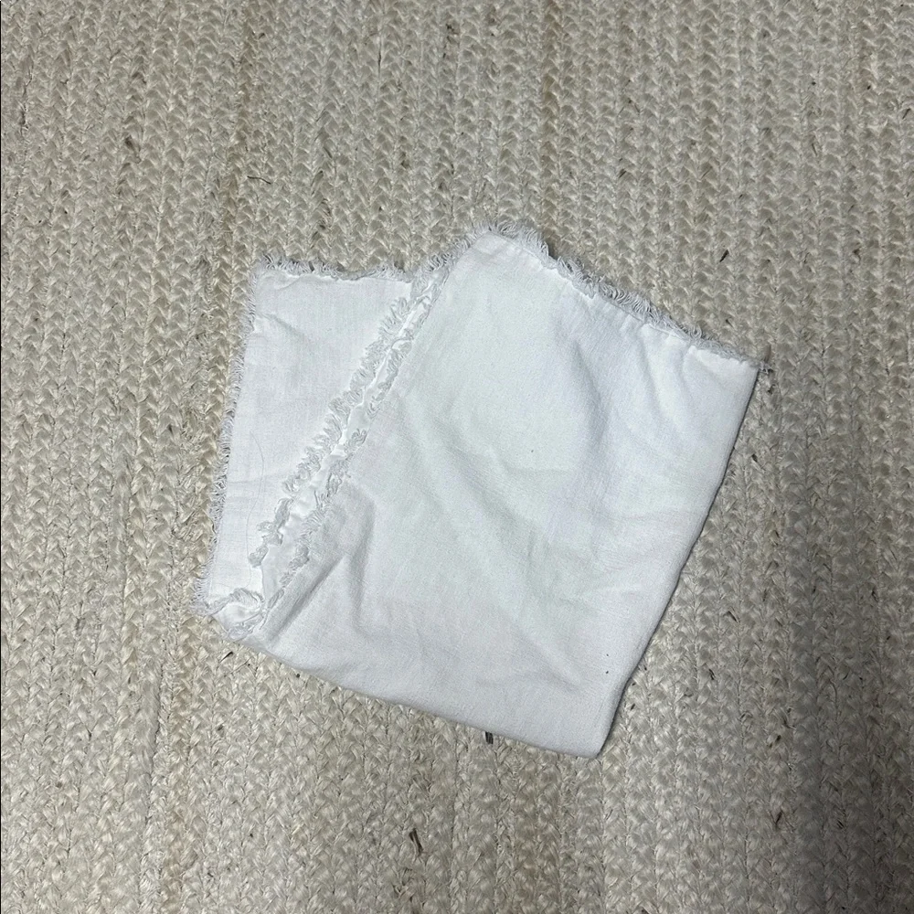 NEW Casaluna Heavyweight White Linen Blend Pillow Sham, King.